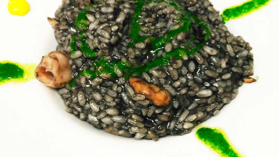 Arroz negro con chipirones - Mesón Carlos - Oropesa - Toledo