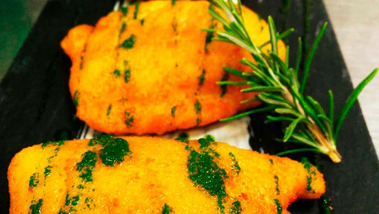 Puestos rellenos de jabalí en el restaurante Mesón Carlos